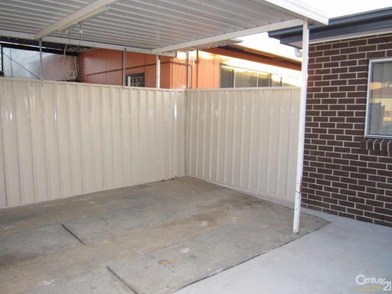 Greenfield Park NSW 2176