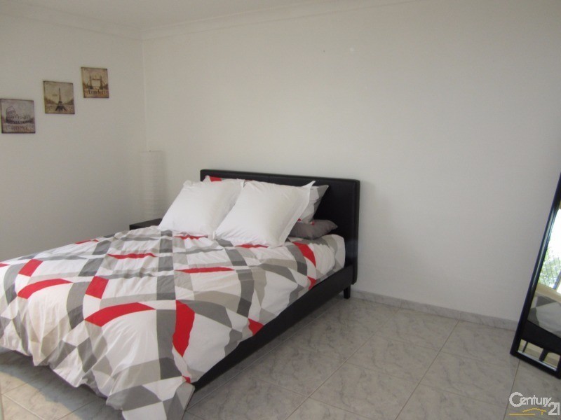 Bossley Park NSW 2176