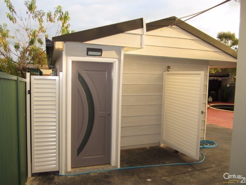 Fairfield West NSW 2165