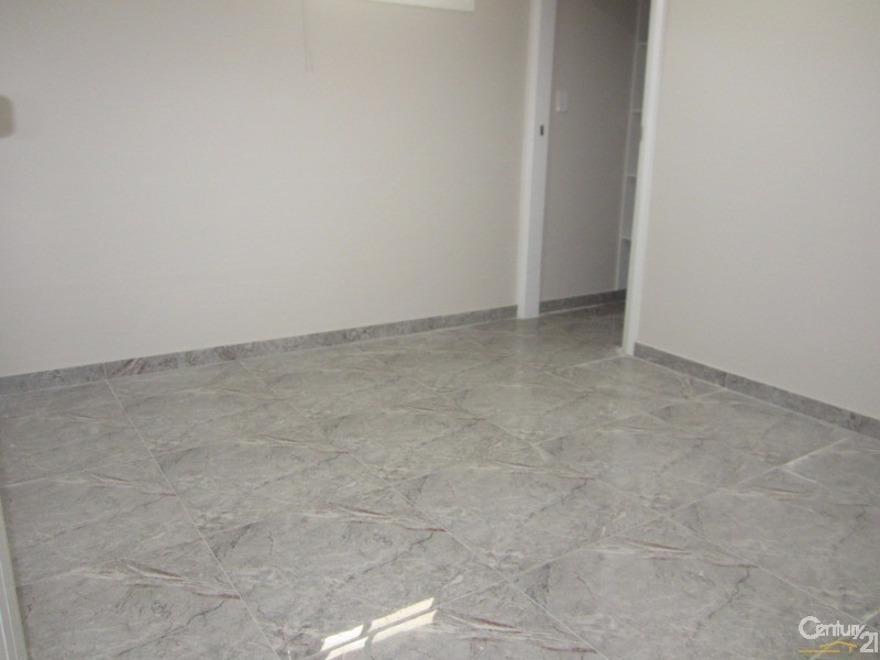 Fairfield West NSW 2165