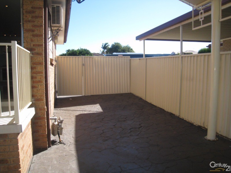 Bossley Park NSW 2176