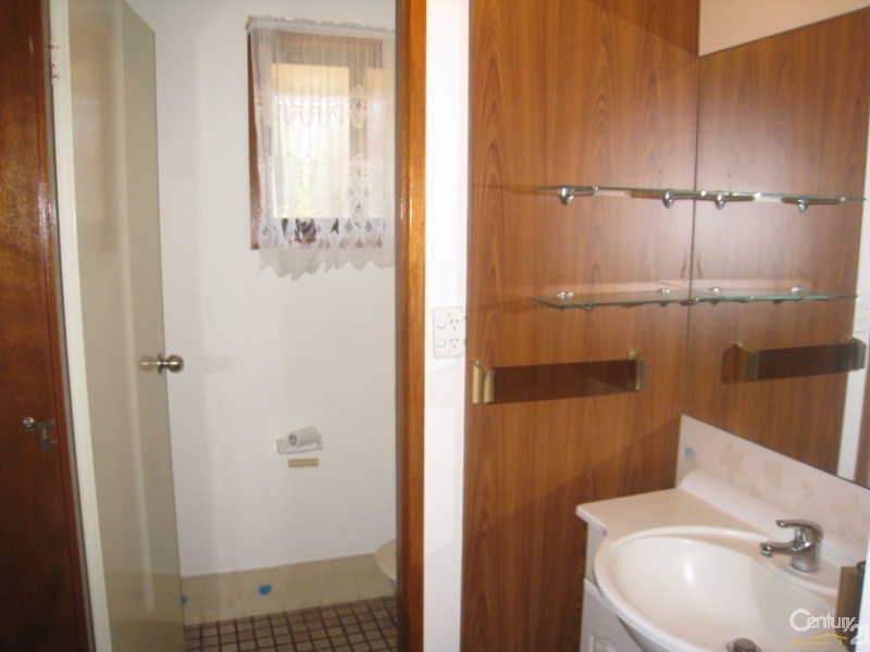 Bossley Park NSW 2176