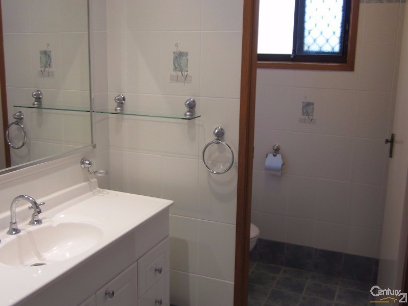 Bossley Park NSW 2176