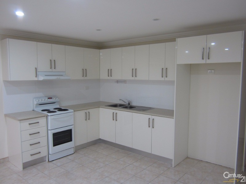 Edensor Park NSW 2176