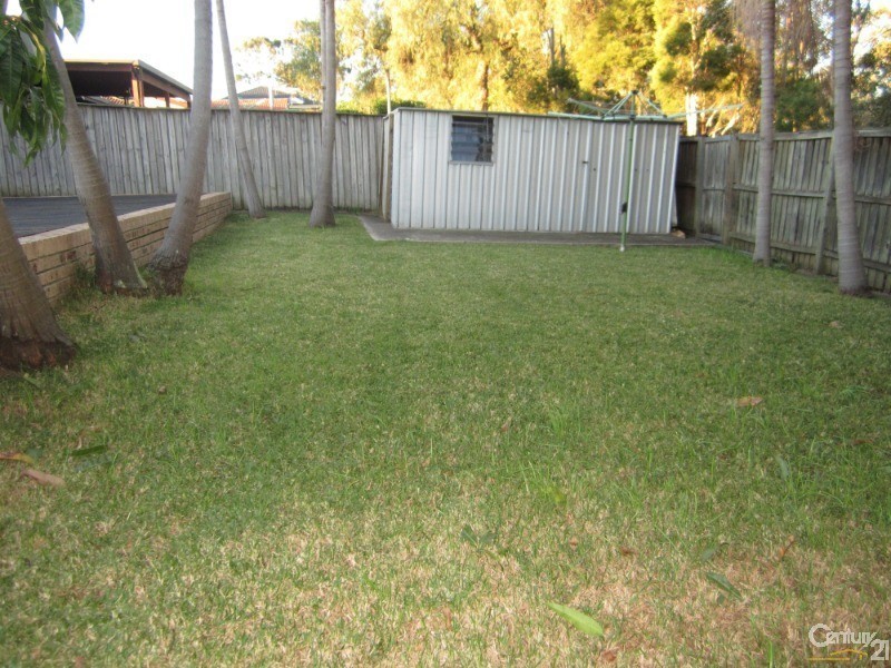 Greenfield Park NSW 2176