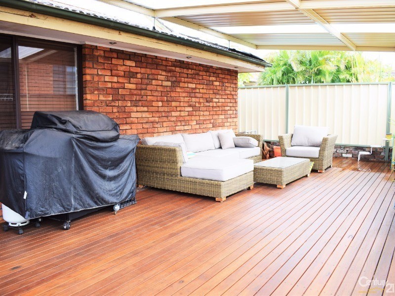 Edensor Park NSW 2176