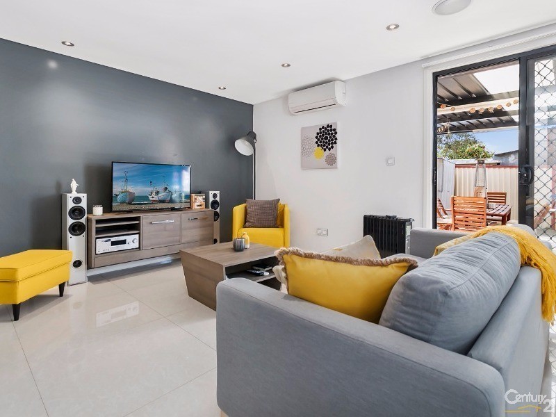 Greenfield Park NSW 2176