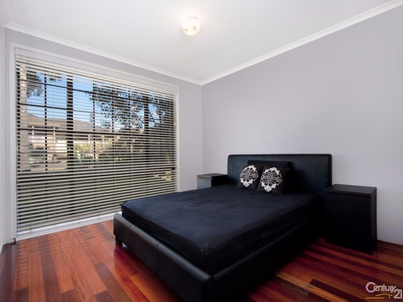 Edensor Park NSW 2176