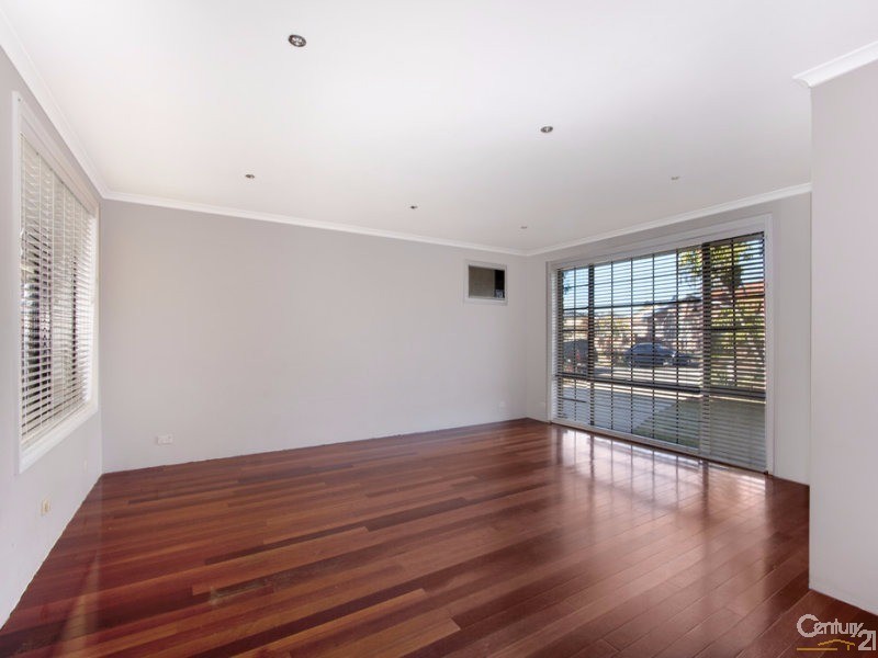 Edensor Park NSW 2176