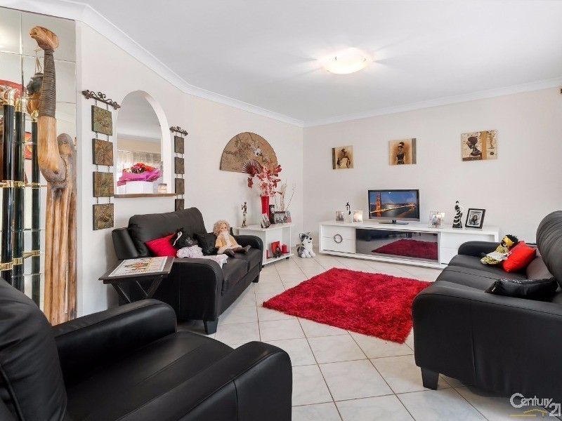 1 Ripple Close, Greenfield Park NSW 2176