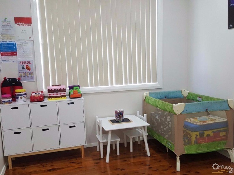 Fairfield West NSW 2165