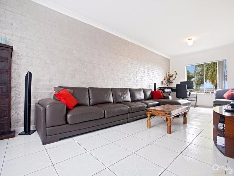 17 Tumut Place, Bossley Park NSW 2176