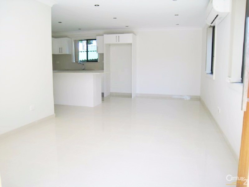 10a Lachlan Street, Bossley Park NSW 2176