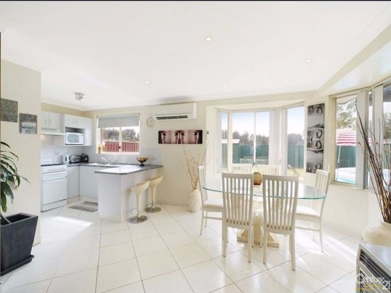 Hoxton Park NSW 2171