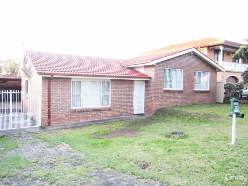 23 Greenfield Road, Greenfield Park NSW 2176