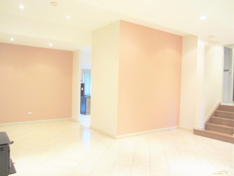 23 Greenfield Road, Greenfield Park NSW 2176