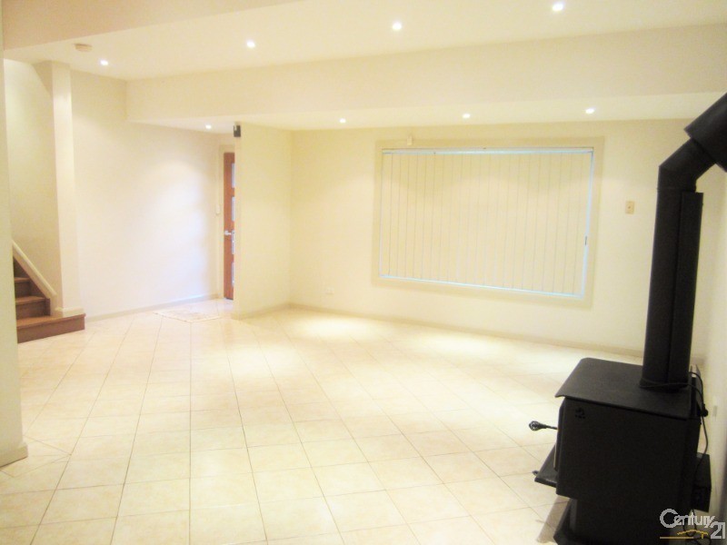 23 Greenfield Road, Greenfield Park NSW 2176