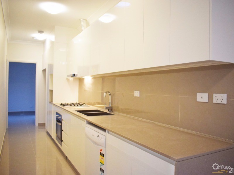 14a Lansbury Place, Edensor Park NSW 2176