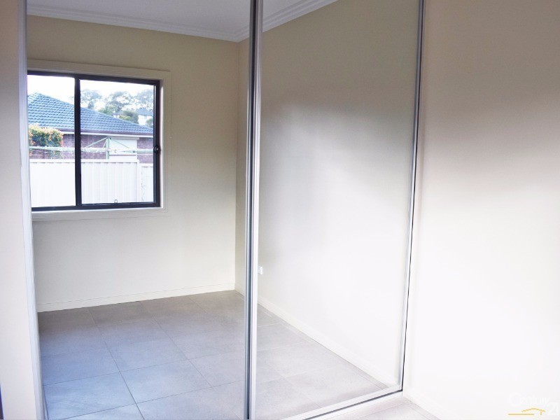 2a Amiens Close, Bossley Park NSW 2176