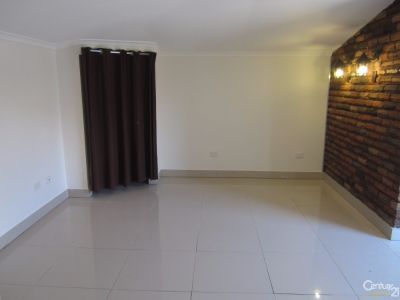 24a Quarry Road, Bossley Park NSW 2176