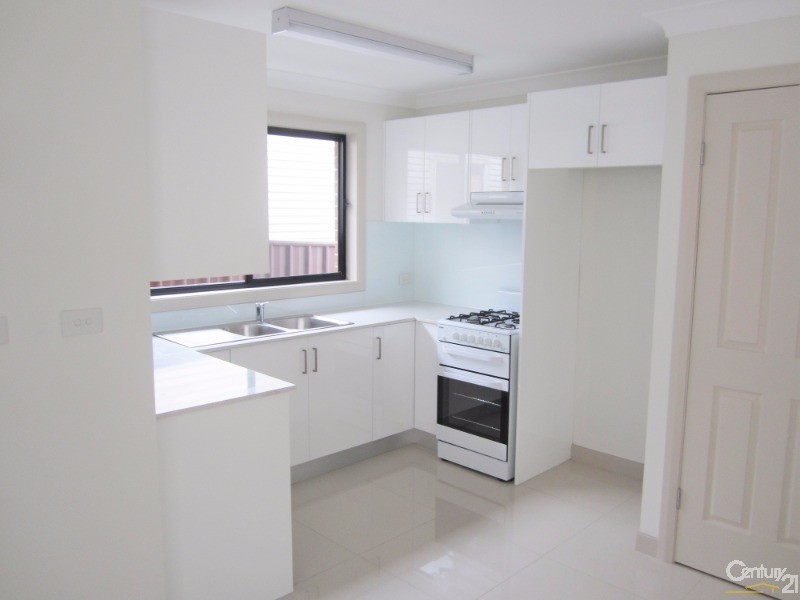 32a Mimosa Road, Bossley Park NSW 2176