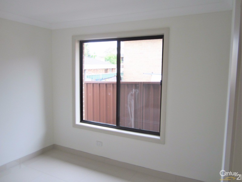 32a Mimosa Road, Bossley Park NSW 2176