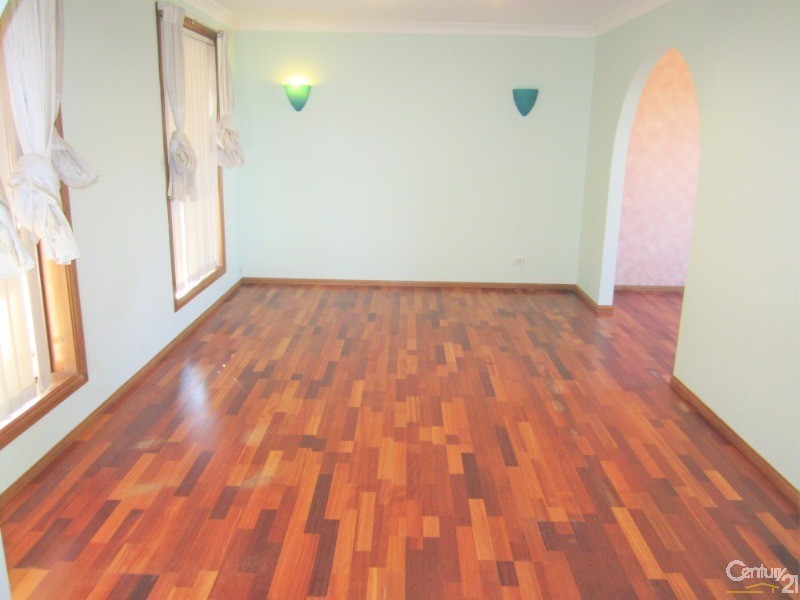 1 Zircon Place, Bossley Park NSW 2176