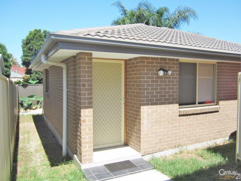 6a Barker Street, Bossley Park NSW 2176