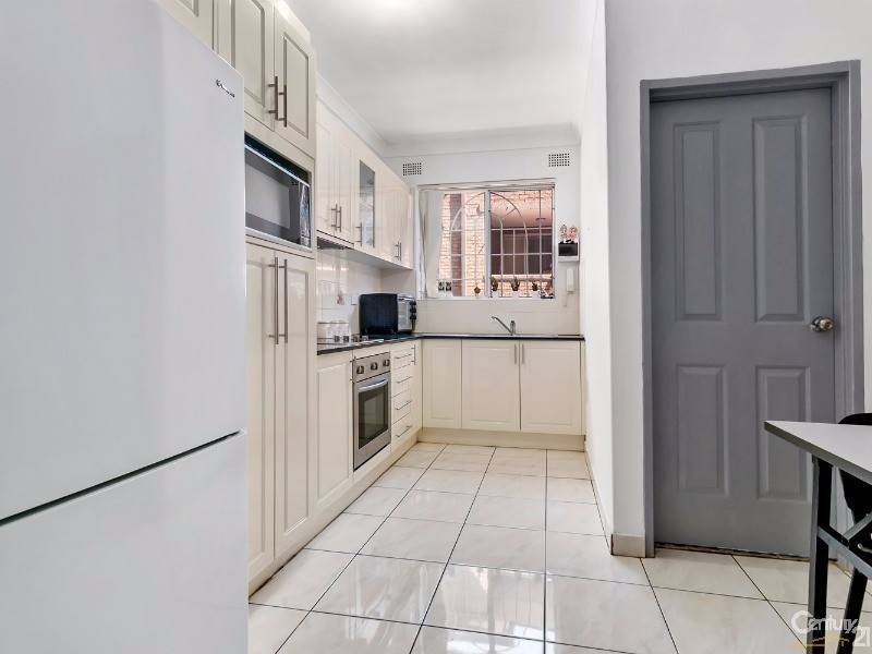 9/9 Lackey Street, Fairfield NSW 2165