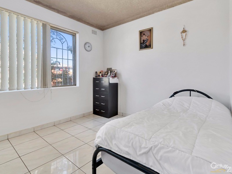 9/9 Lackey Street, Fairfield NSW 2165