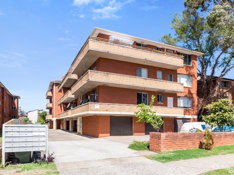 9/9 Lackey Street, Fairfield NSW 2165