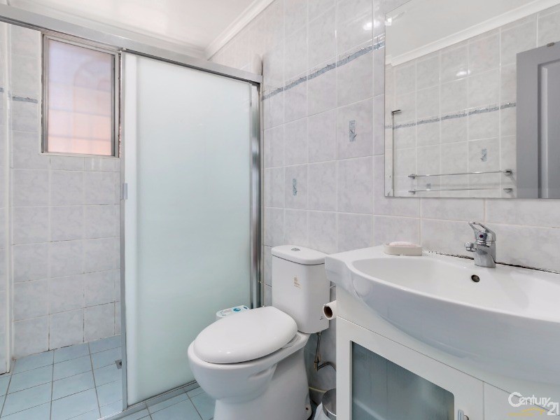 9/9 Lackey Street, Fairfield NSW 2165