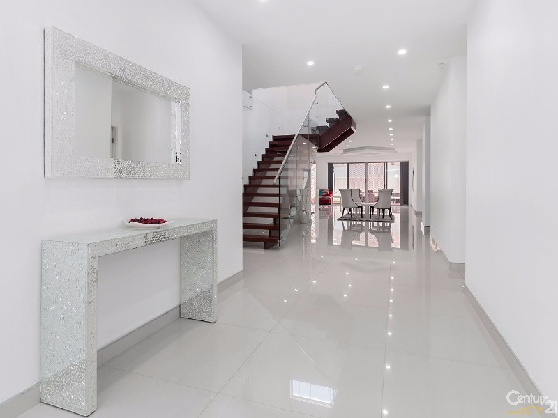 293A  Mimosa Road, Greenfield Park NSW 2176