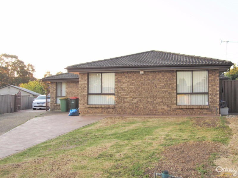 47 Bettong Crescent, Bossley Park NSW 2176