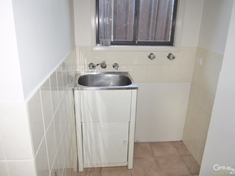 47 Bettong Crescent, Bossley Park NSW 2176