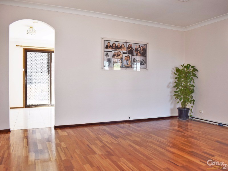 Edensor Park NSW 2176