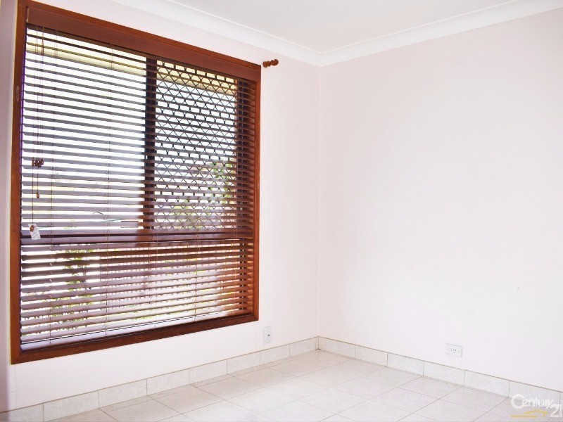 Edensor Park NSW 2176