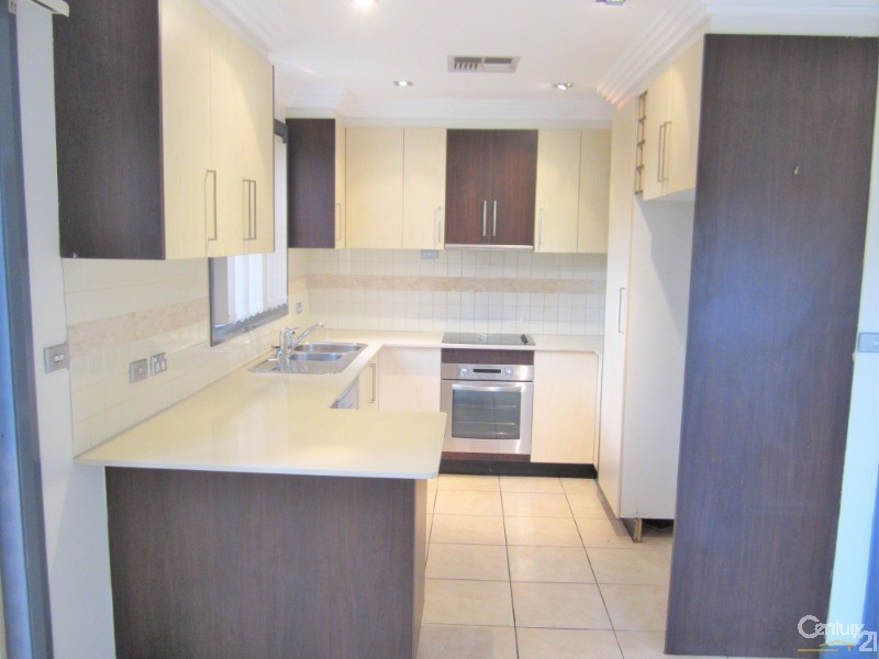 1/9 Barlow Street, Cambridge Park NSW 2747