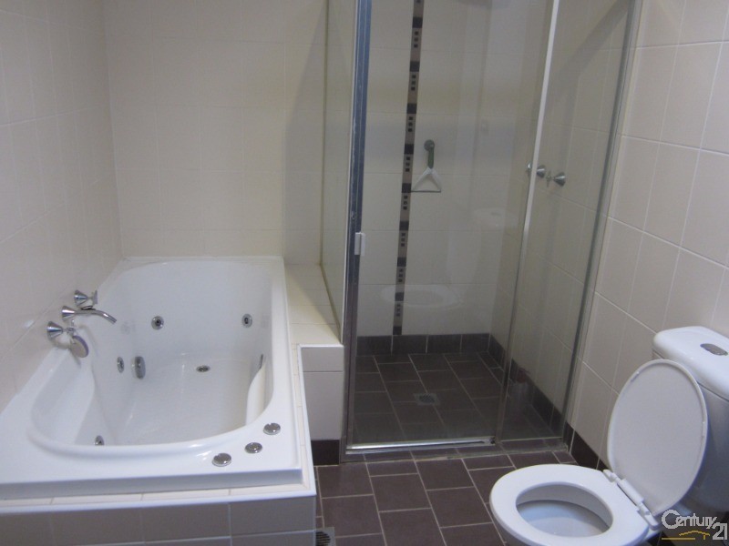 1/9 Barlow Street, Cambridge Park NSW 2747