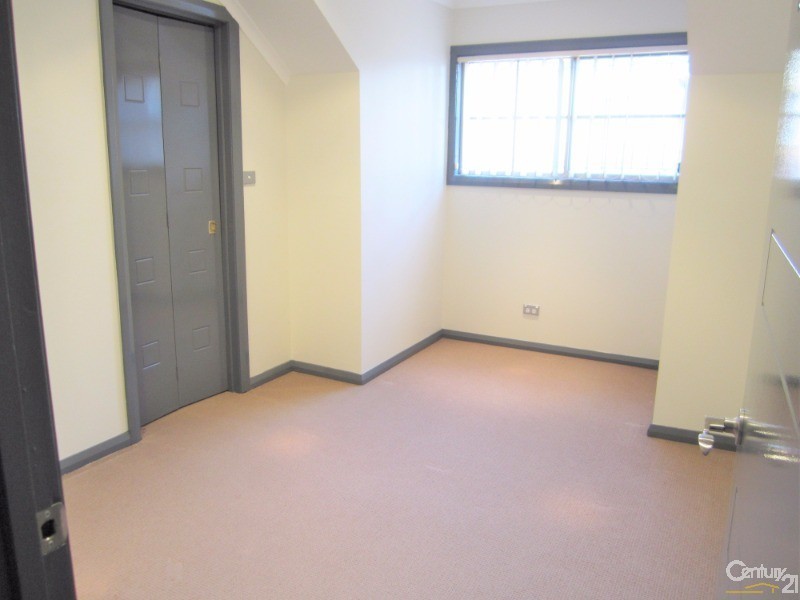 1/9 Barlow Street, Cambridge Park NSW 2747