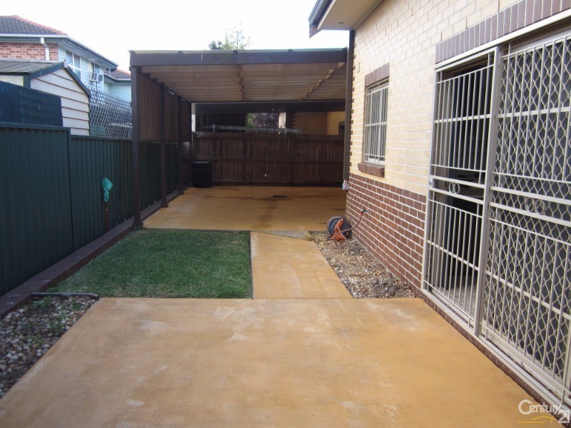 1/9 Barlow Street, Cambridge Park NSW 2747