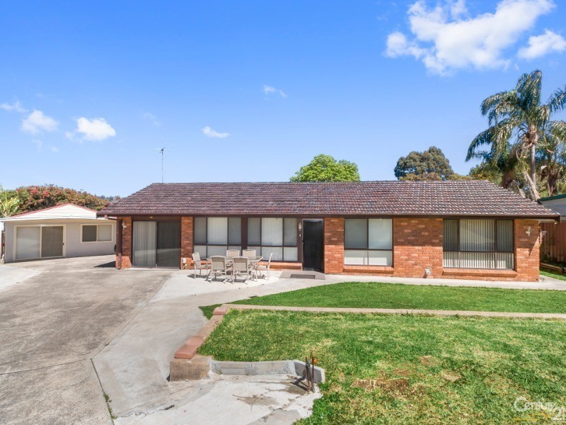 3 Yass Close, Bossley Park NSW 2176