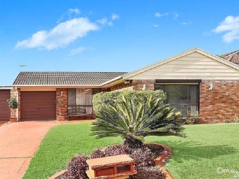16 Moorhouse Crescent, Edensor Park NSW 2176