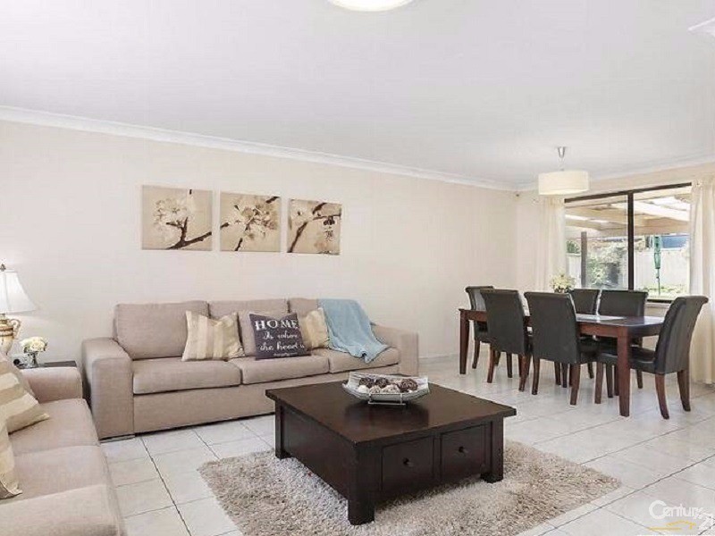 16 Moorhouse Crescent, Edensor Park NSW 2176