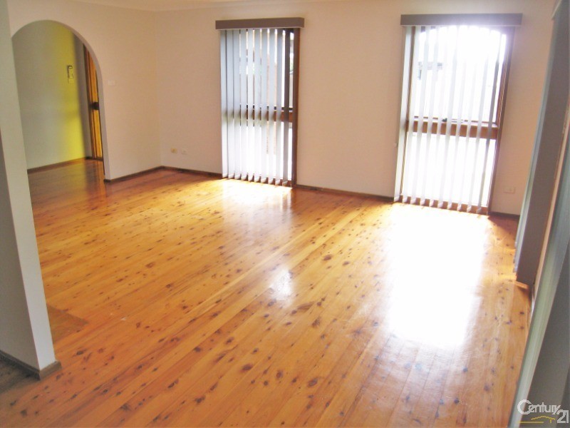 23 Pleasant Street, Bossley Park NSW 2176