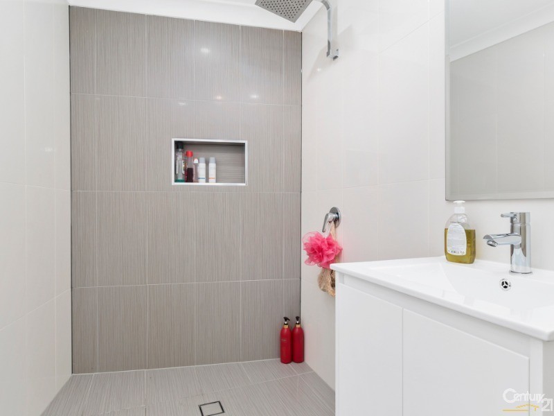 15 Vancouver Place, Fairfield West NSW 2165