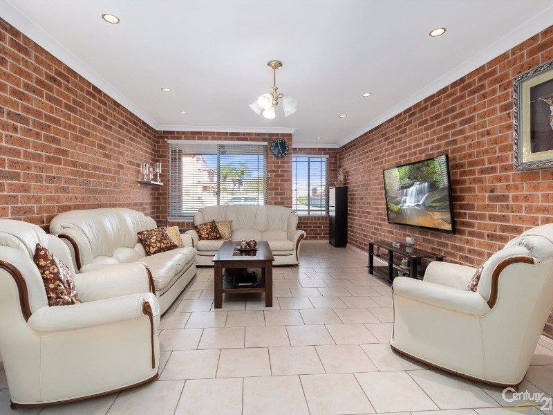 15 Pegasus Avenue, Hinchinbrook NSW 2168