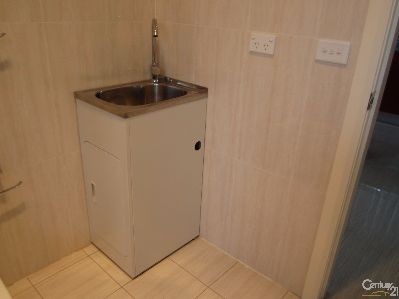 Bossley Park NSW 2176