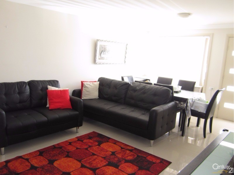 Fairfield NSW 2165