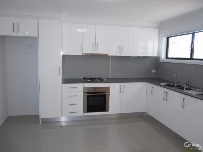 Edensor Park NSW 2176